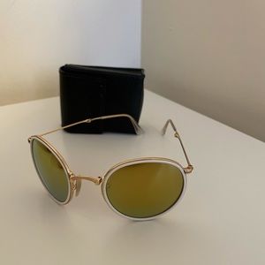 Ray Ban round folding  sunglasses in Gold